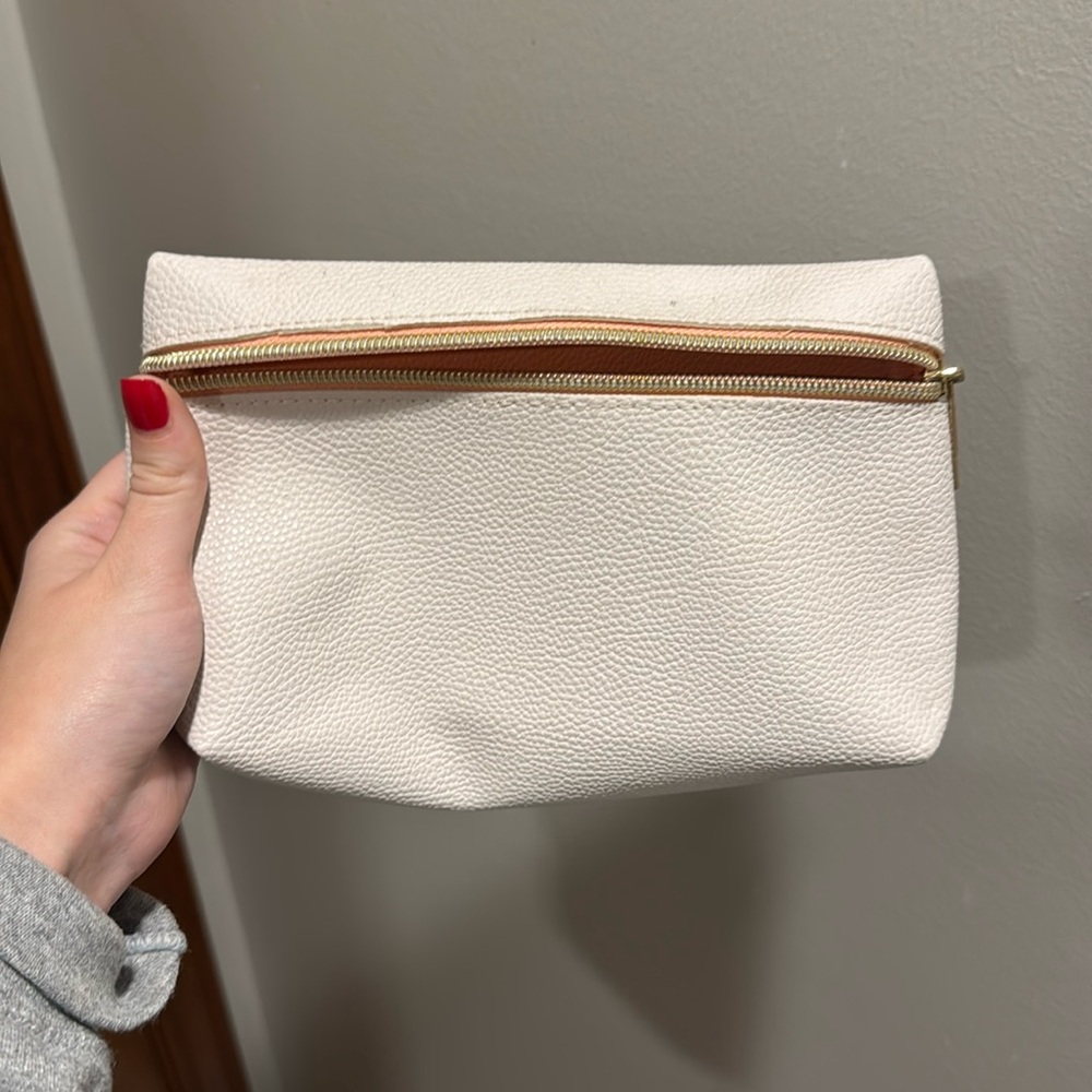 ⭐️ 2/$5 Small Ulta Makeup Bag
